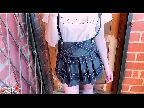 ❤️ Schoolgirl Sucks a dick gu domhainn agus fucks an àite clasaichean. Porno aig porn gd.klassikaprint.ru ️❤